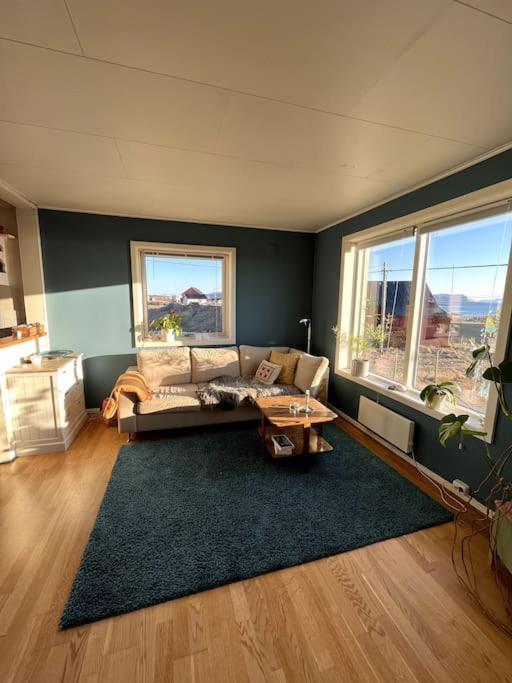 Sjarmerende Hus Med Orkesterplass Til Hav Og Fjell Stave 외부 사진